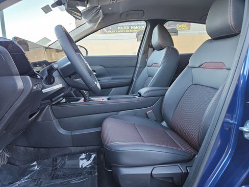 New 2026 Nissan Kicks SR FWD image 12