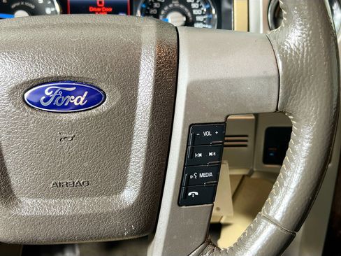Used 2013 Ford F150 Lariat w/ Mid Equipment Group image 19