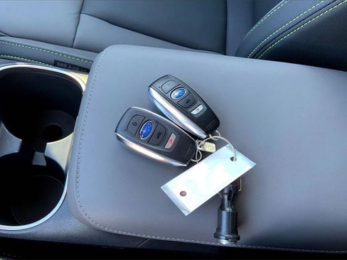 Certified 2025 Subaru Outback Onyx Edition image 35