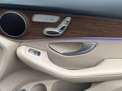 Used 2022 Mercedes-Benz GLC 300 image 21