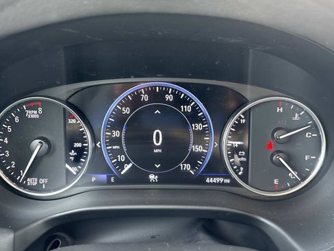 Used 2024 Buick Enclave Avenir w/ Avenir Technology Package image 20