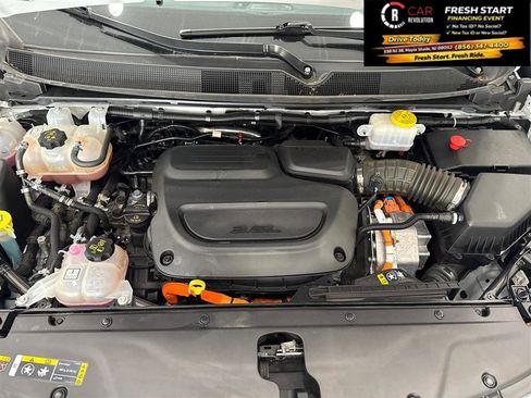 Used 2024 Chrysler Pacifica Limited FWD image 39