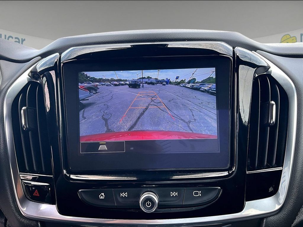 Used 2023 Chevrolet Traverse LT AWD/4WD image 19