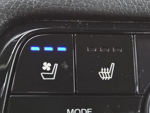 Used 2024 Honda Pilot Elite image 7