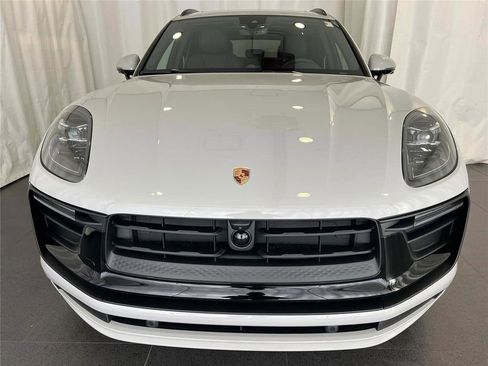 New 2026 Porsche Macan Turbo AWD/4WD image 6