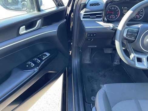Used 2023 Kia K5 LXS image 2