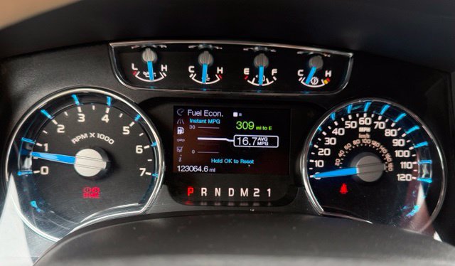 Used 2013 Ford F150 Lariat w/ Lariat Chrome Pkg AWD/4WD image 24