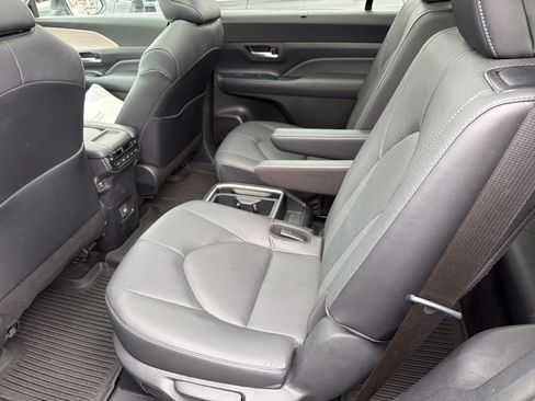 Used 2024 Toyota Grand Highlander AWD Hybrid image 24