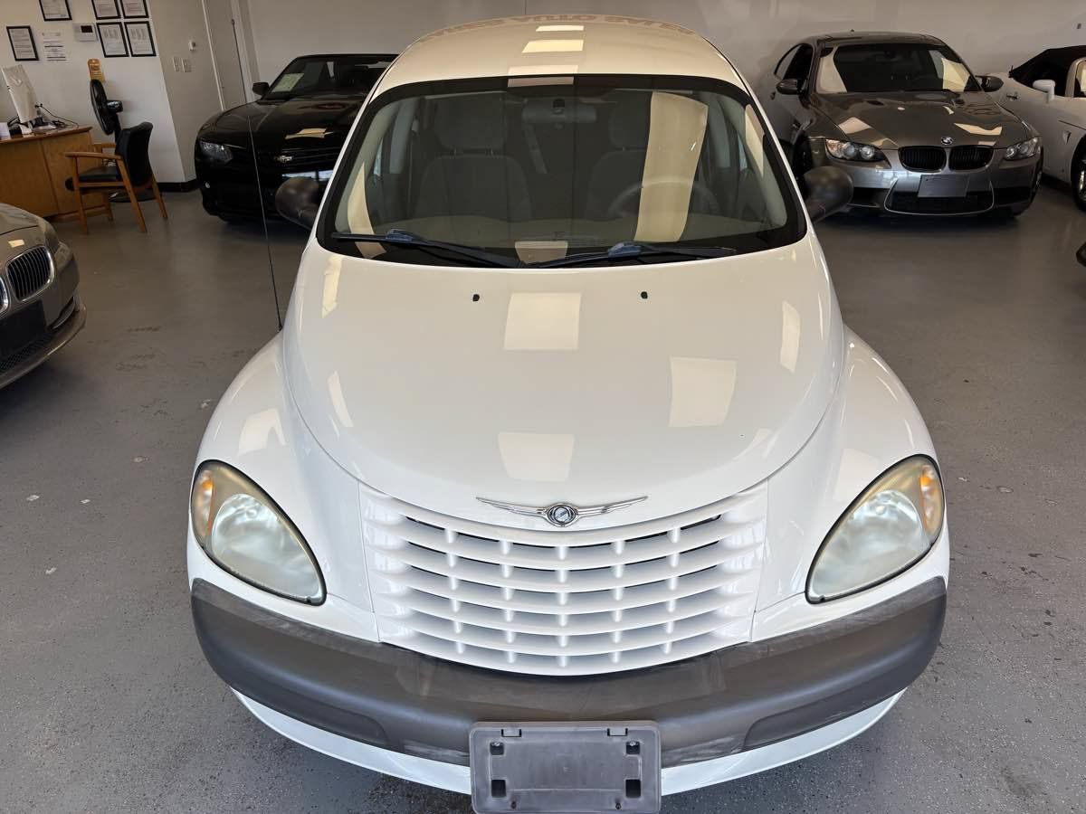 Used 2002 Chrysler PT Cruiser Touring FWD image 2