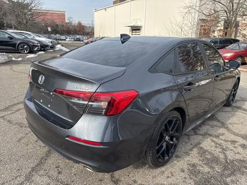 Used 2022 Honda Civic Sport image 18