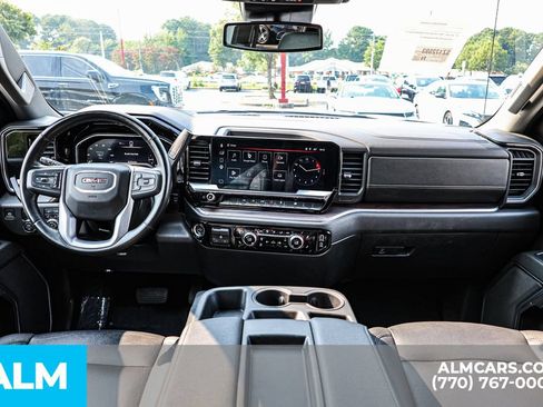 Used 2025 GMC Sierra 1500 SLT RWD image 28