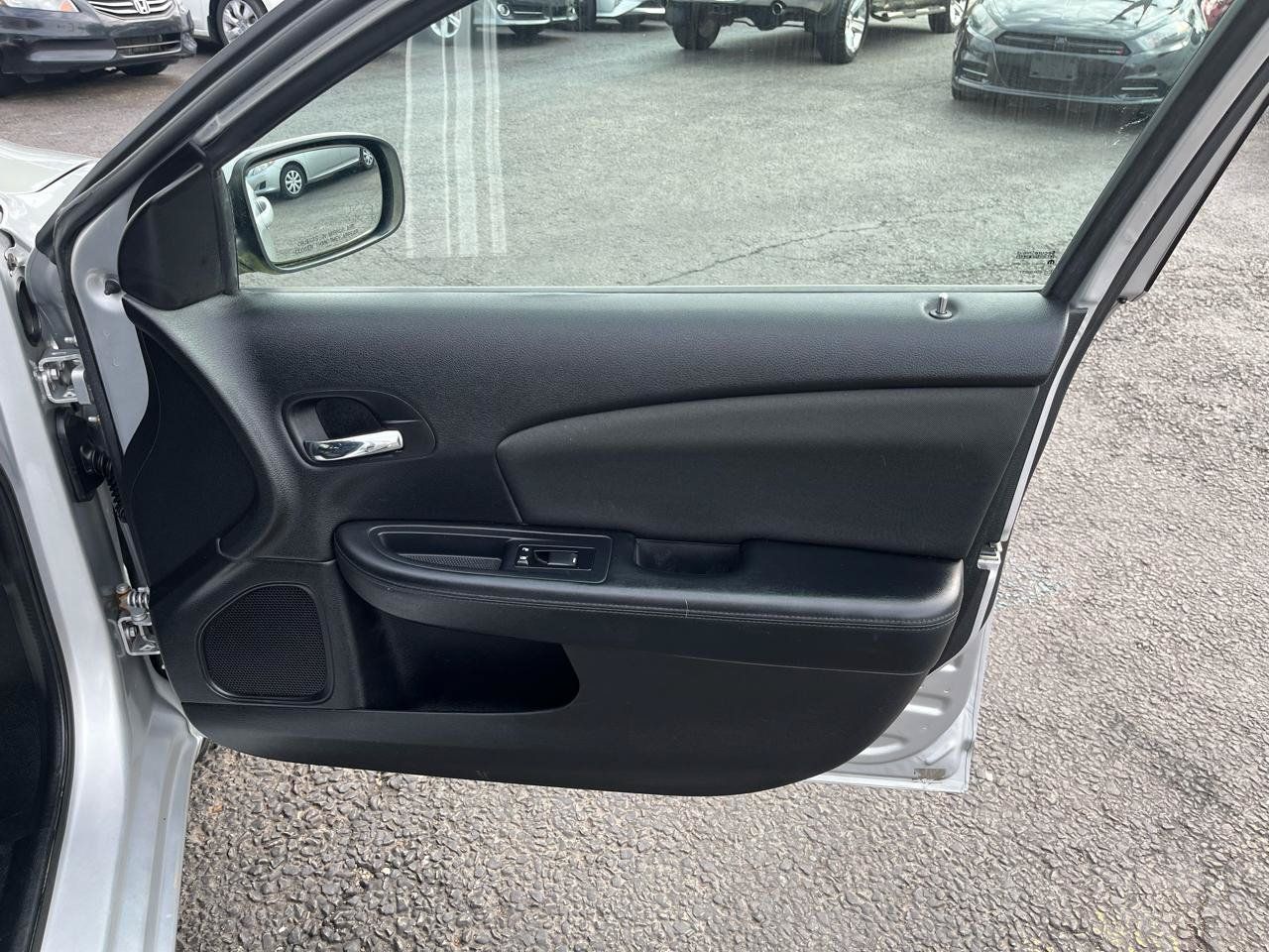 Used 2012 Chrysler 200 Touring w/ Cold Weather Group FWD image 27