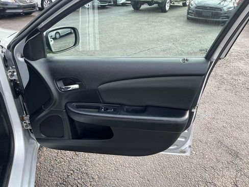 Used 2012 Chrysler 200 Touring w/ Cold Weather Group FWD image 27