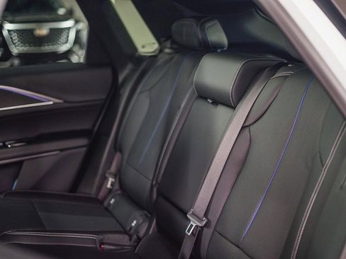 Used 2025 Cadillac Lyriq Sport image 18