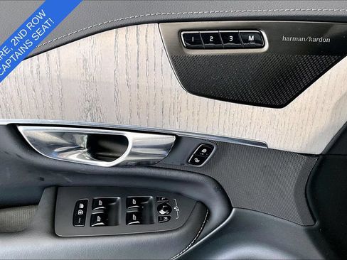 Certified 2025 Volvo XC90 T8 Ultra w/ Lounge Package AWD/4WD image 32