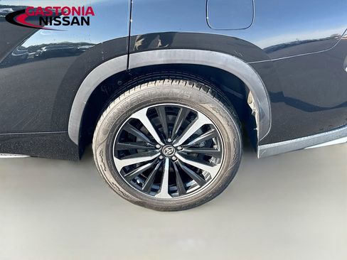 Used 2021 Toyota Highlander XSE image 34