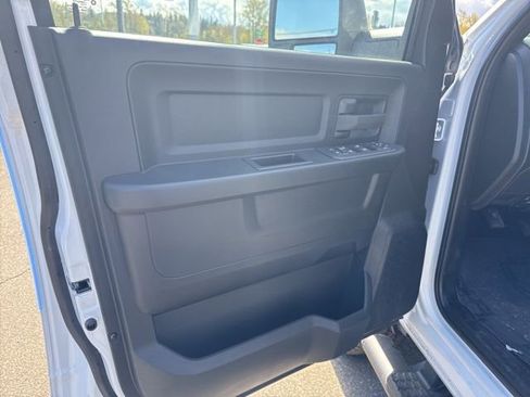 New 2026 RAM 2500 Tradesman AWD/4WD image 17