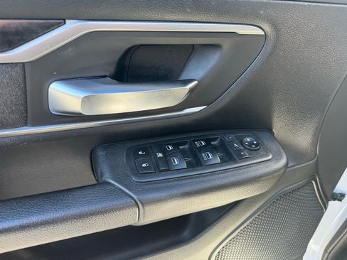 Used 2019 RAM 1500 Big Horn image 12