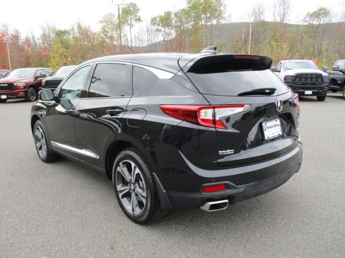 Used 2023 Acura RDX AWD w/ Advance Package image 7