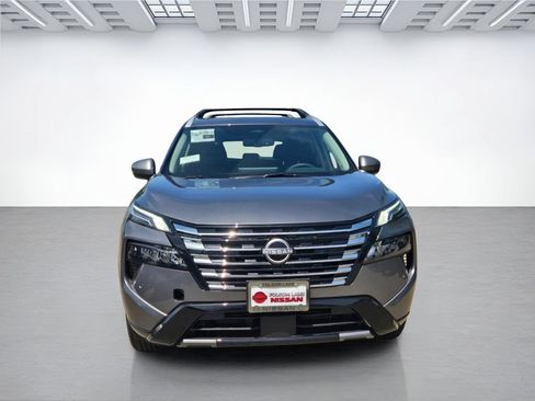 New 2026 Nissan Rogue Platinum AWD/4WD image 2