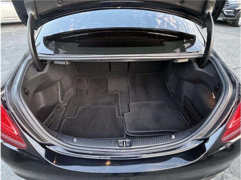 Used 2020 Mercedes-Benz C 300 Sedan image 20