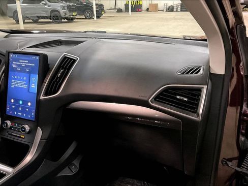 Certified 2023 Ford Edge SEL AWD/4WD image 15