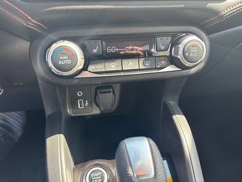 Used 2021 Nissan Versa SR w/ Convenience Package FWD image 14