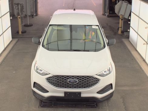 Used 2024 Ford Edge SE AWD/4WD image 2