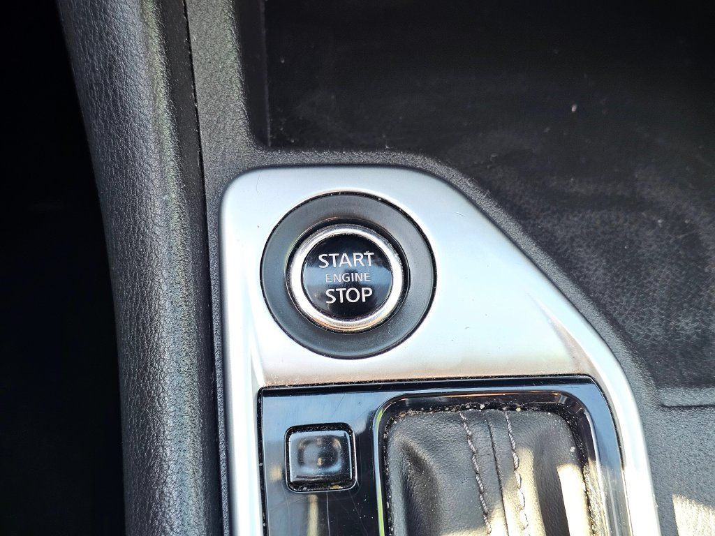 Used 2024 Nissan Sentra SV FWD image 25