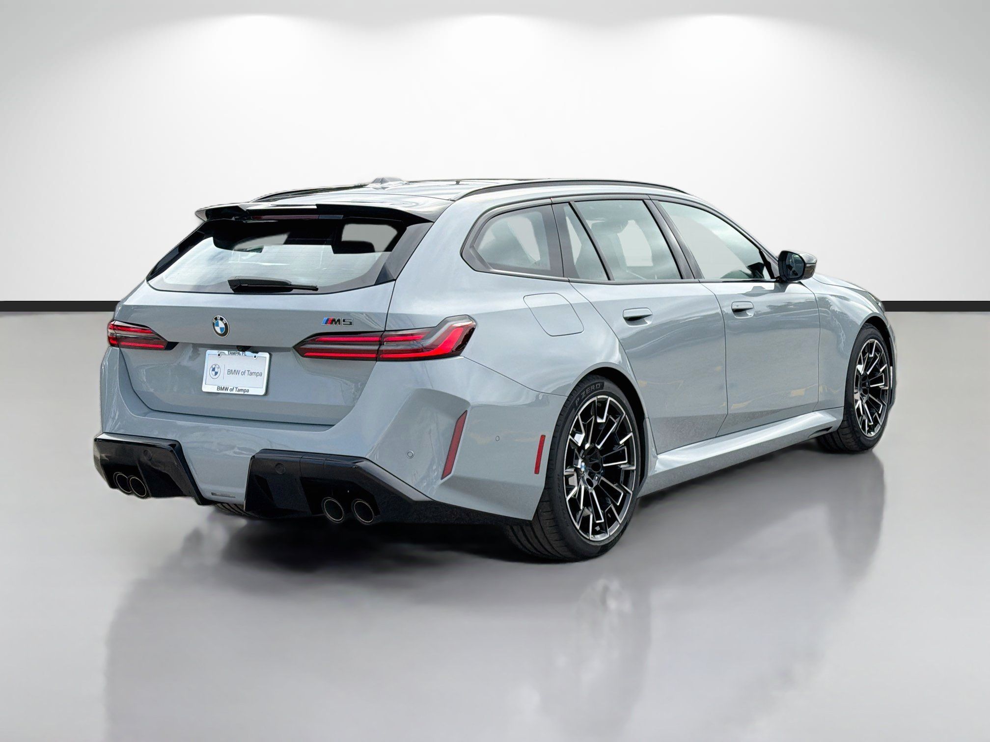 New 2027 BMW M5 Touring AWD/4WD image 3