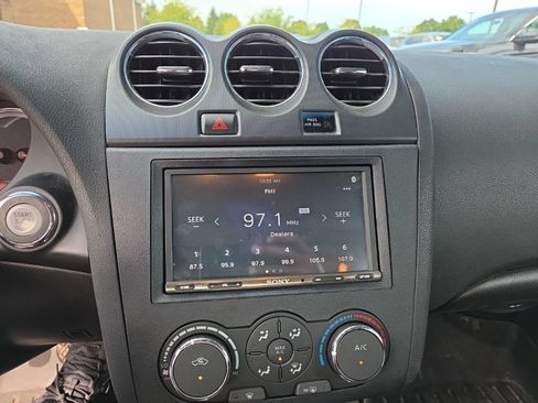 Used 2012 Nissan Altima 2.5 S w/ 20th Anniversary Pkg FWD image 12