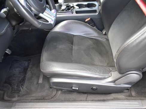 Used 2014 Dodge Challenger SRT8 Core w/ Satin Vapor Edition RWD image 26
