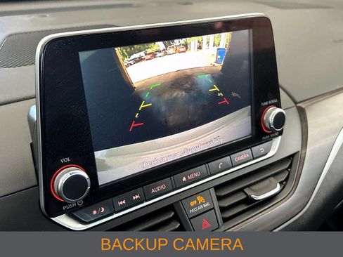 Used 2024 Nissan Altima 2.5 SV AWD/4WD image 7
