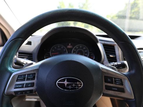 Used 2013 Subaru Outback 2.5i image 21
