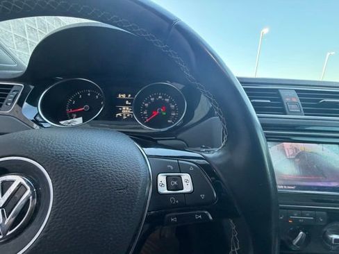 Used 2017 Volkswagen Jetta Sport FWD image 23