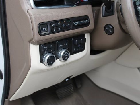 Used 2021 GMC Yukon Denali image 26