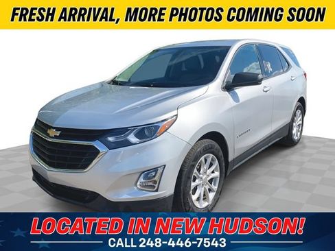 Used 2019 Chevrolet Equinox LS w/ LS Convenience Package FWD image 1