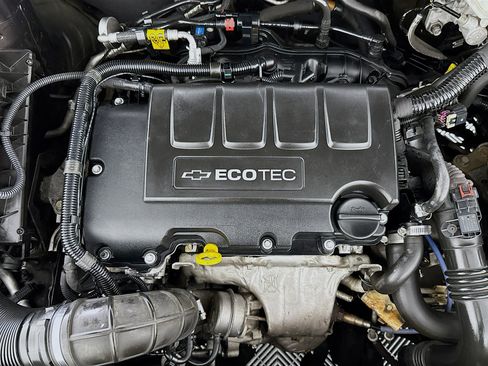 Used 2016 Chevrolet Cruze LT w/ Technology Package image 37