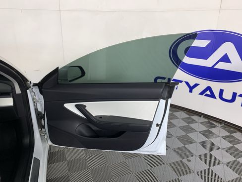 Used 2020 Tesla Model 3 Long Range AWD/4WD image 35