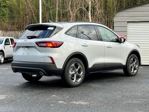 New 2026 Ford Escape ST-Line w/ Cold Weather Package image 4