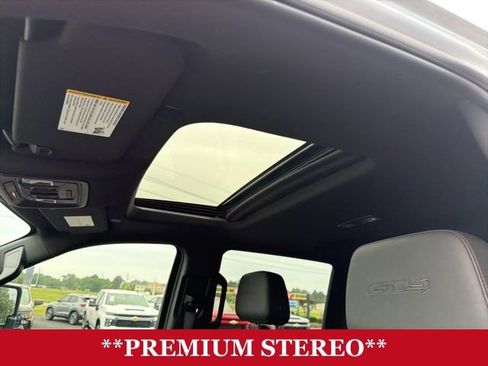 Used 2024 GMC Sierra 2500 AT4 w/ AT4 Premium Plus Package AWD/4WD image 19