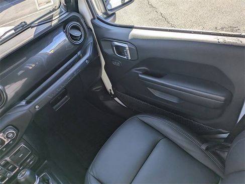Used 2020 Jeep Wrangler Unlimited Sport image 15