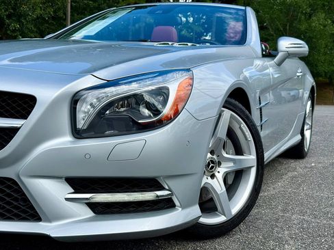 Used 2013 Mercedes-Benz SL 550 w/ Premium Pkg image 27