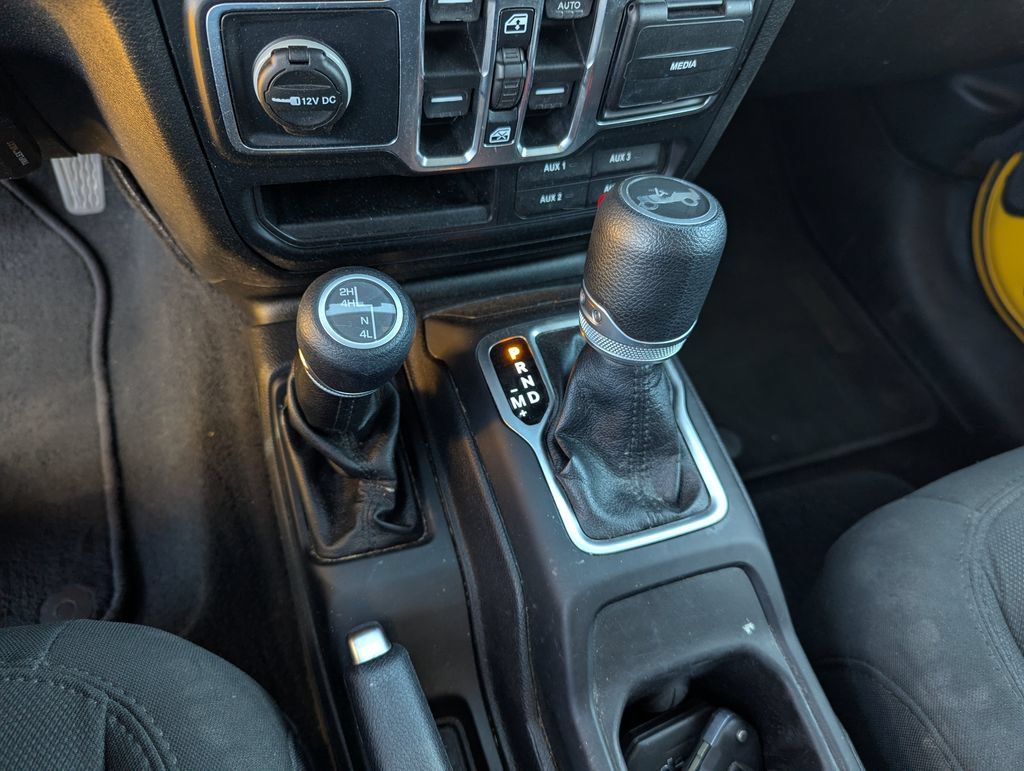 Used 2019 Jeep Wrangler Unlimited Sport S AWD/4WD image 16