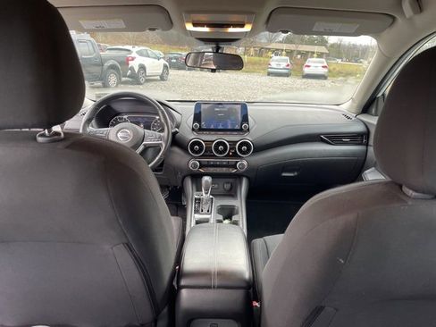 Used 2022 Nissan Sentra SV image 17