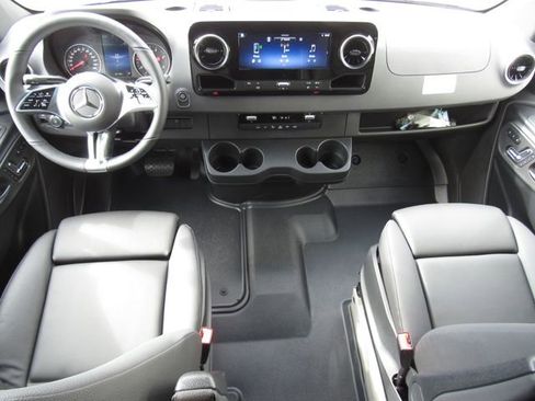 New 2026 Mercedes-Benz Sprinter 2500 image 34
