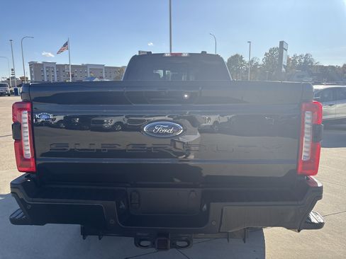 Used 2023 Ford F350 XLT w/ XLT Premium Package image 3
