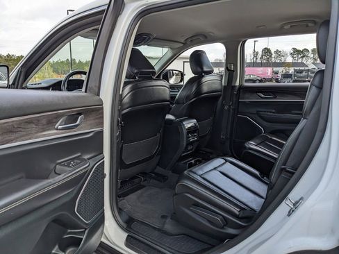 Certified 2021 Jeep Grand Cherokee L Limited image 39