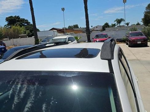 Used 2013 Subaru Outback 2.5i Limited w/ Moonroof Pkg AWD/4WD image 10