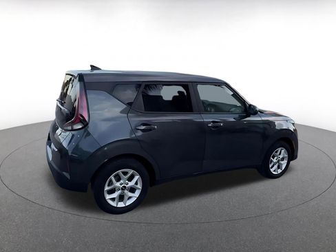 Used 2025 Kia Soul LX w/ LX Technology Package image 15